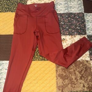 Women’s Medium Rust Red/Orange Leggings